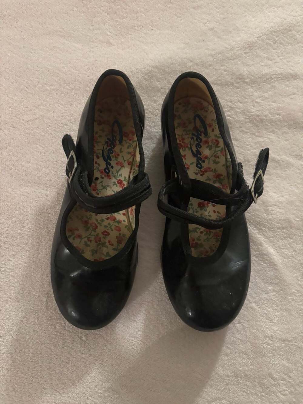Youth 11 Dance Tap shoes D1